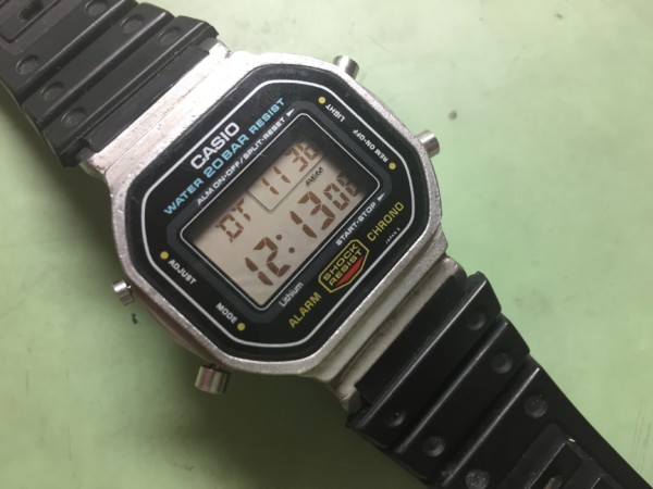 【ジャンク】DW-5600C ゴールドベゼル